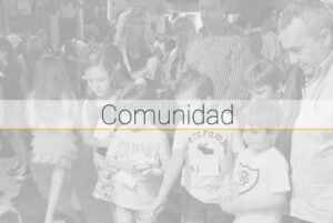 El Coro de la Comunidad hizo flamear la bandera del BDS a 2150 metros de altura